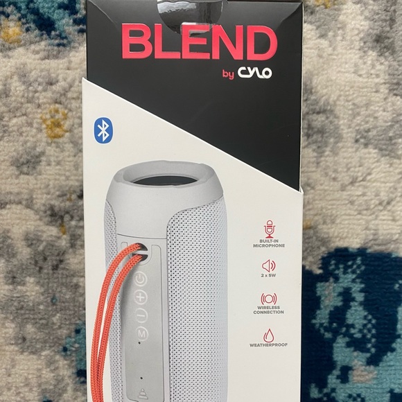 SOLD New BLEND Portable Speaker - Picture 2 of 3
